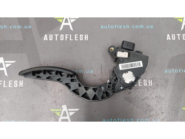 Педаль газа, педаль акселератора 180100024R Renault Fluence флюенс бу